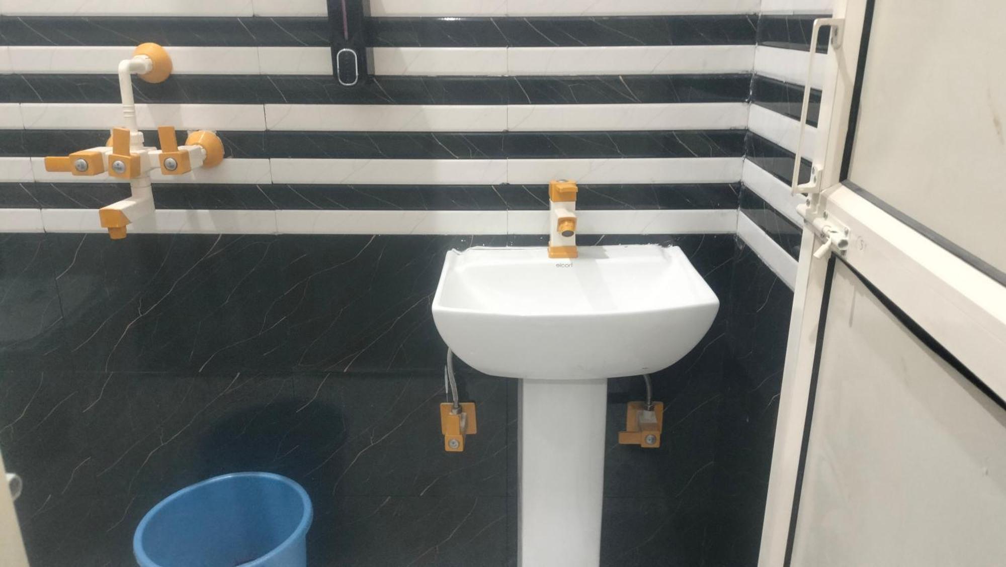 Maa Gayatri Dham Hotell Vrindāvan Exteriör bild